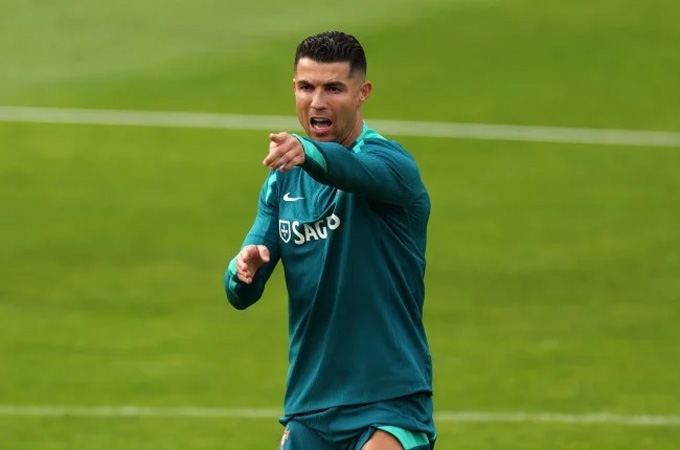 Ronaldo đã sẵn sàng cho trận gặp Séc