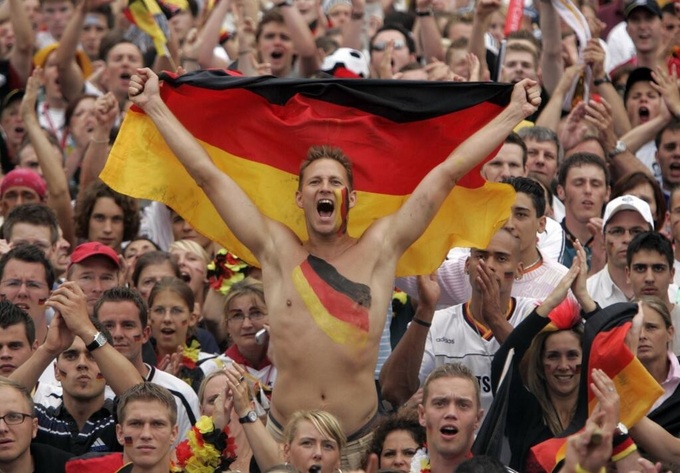 Người Đức yêu bóng đá, nhưng cũng nổi tiếng về sự chăm chỉ, chính xác và kỷ luật.