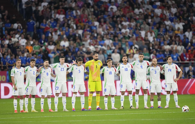 Italia chuẩn bị bước vào trận cầu sinh tử với Croatia