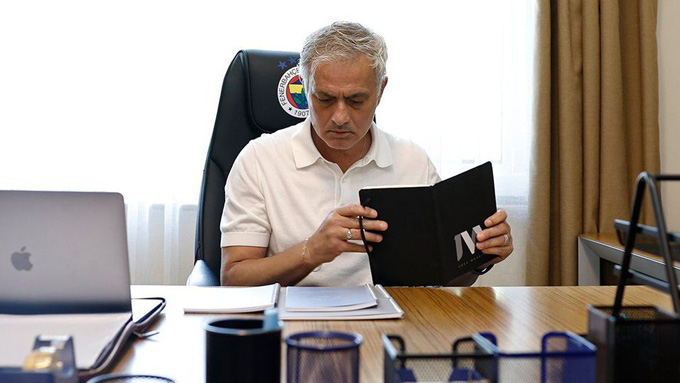 Mourinho đang tìm cách bổ sung tân binh cho Fenerbahce