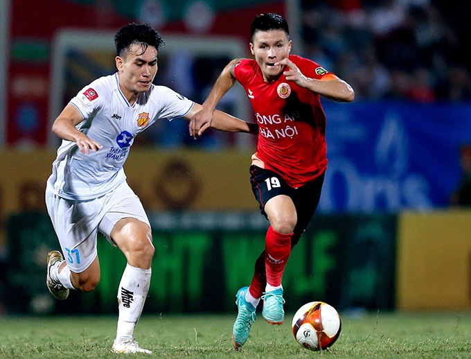 Quang Hải được phép nghỉ ngơi ở lượt trận cuối V.League 2023/24 - Ảnh: Minh Tuấn 