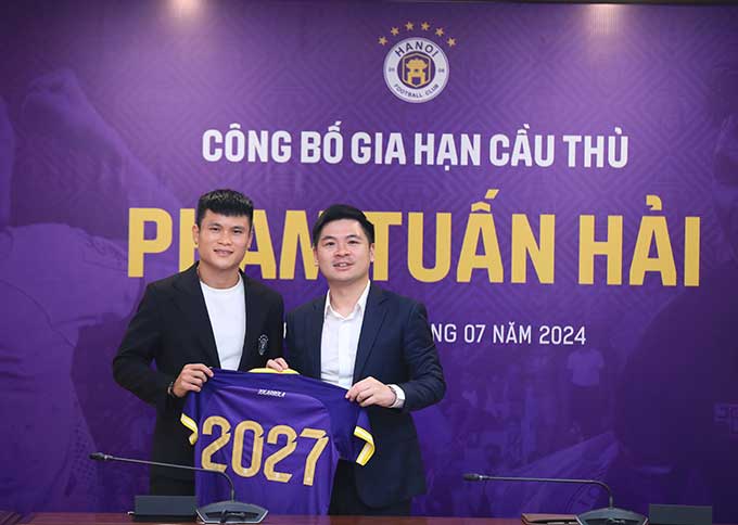 Tuấn Hải gia hạn hợp đồng với CLB Hà Nội đến năm 2027