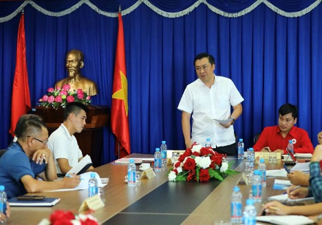 Ông Cao Văn Chóng – Phó Giám đốc Sở Văn hoá, Thể thao và Du lịch tỉnh Bình Dương phát biểu tại buổi họp