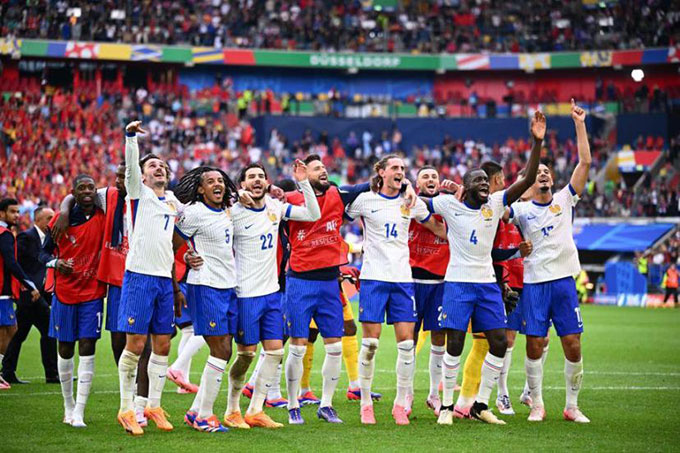 ĐT Pháp ăn mừng chiến thắng trước Bỉ