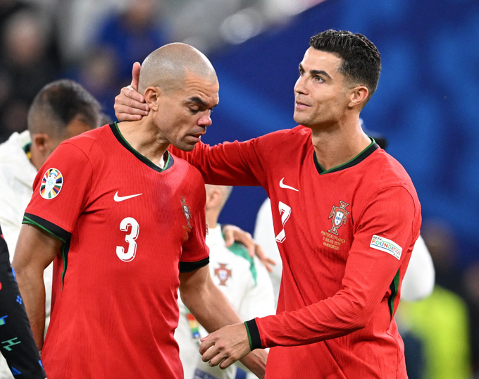 Ronaldo và Pepe nhiều khả năng sẽ chia tay và giao lại trọng trách cho lứa cầu thủ trẻ của Bồ Đào Nha