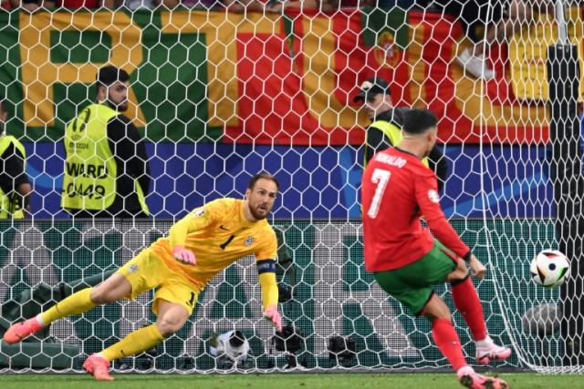 Ronaldo đã bị Oblak cản phá quả penalty trong trận đấu ở vòng 1/8