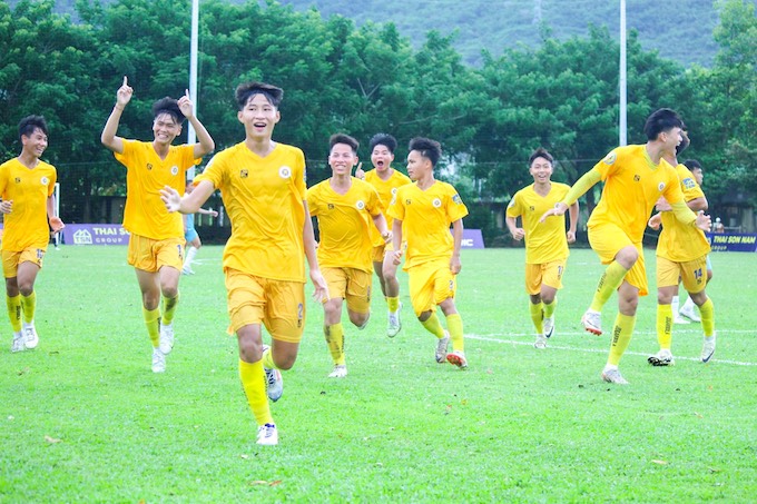 Niềm vui của Hà Nội khi có chiến thắng chung cuộc 2-1 trước Tây Ninh. Ảnh: VFF 