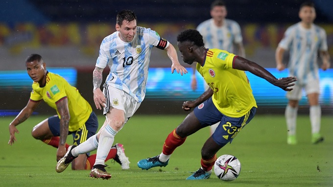 Nhận định và dự đoán trận chung kết Copa America 2024 giữa Argentina vs Colombia, diễn ra lúc 7h00 ngày 15/7. Phân tích chuyên sâu, đội hình dự kiến và thông tin phong độ để giúp bạn có cái nhìn tổng quan trước trận đấu.