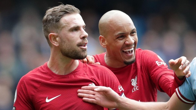 Liverpool từng đau đầu vì mất 2 tiền vệ trụ vào hè 2023