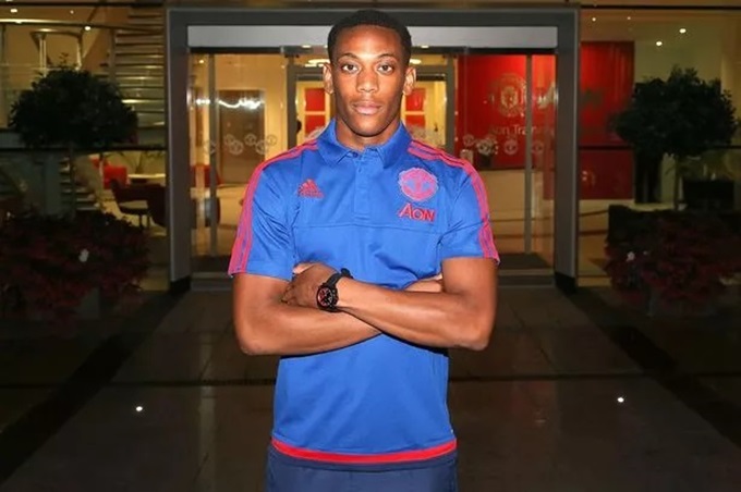 Anthony Martial cập bến MU vào năm 2015