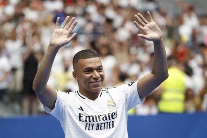 Tân binh Kylian Mbappe của Real Madrid= được định giá 180 triệu euro