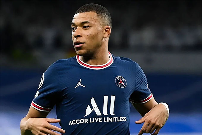 Tại PSG, Mbappe từng khoác áo đấu với nhà tài trợ chính này của CLB