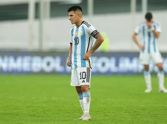 Tuyển thủ Thiago Almada của ĐT Olympic Argentina bị mất trộm 