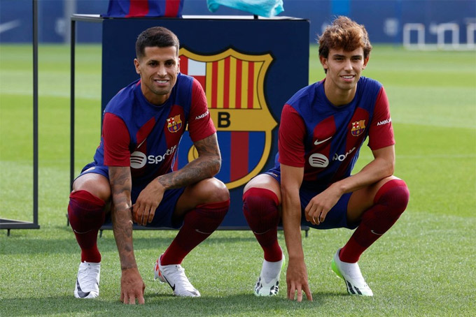 Barca muốn có Cancelo và Joao Felix miễn phí