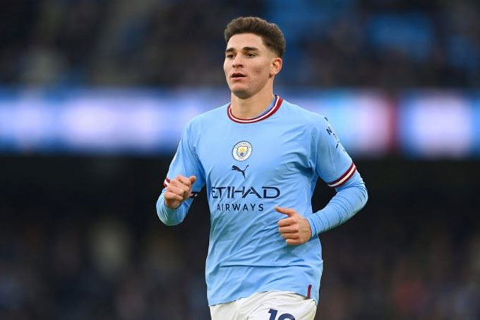 Man City xác nhận bán Alvarez với mức giá 95 triệu euro