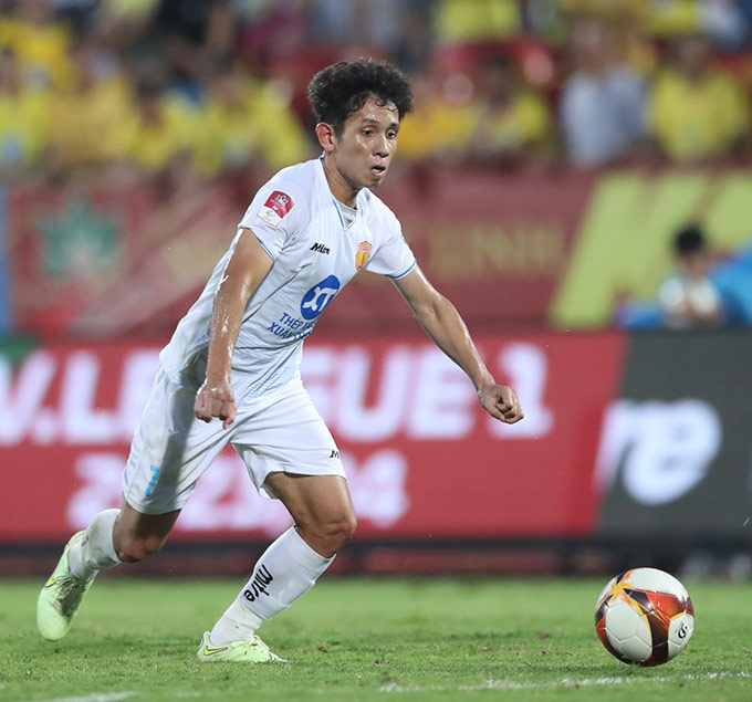 Nam Định có thể yên tâm thi đấu tại AFC Champions League 2 với lịch trình mới của AFF - Ảnh: Đức Cường