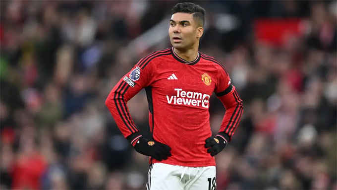 Casemiro đánh mất phong độ trong gần một năm qua