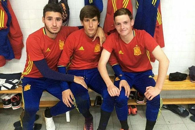 3 học trò cưng của Denia gồm: (từ trái qua) Abel Ruiz, Miranda và Sergio Góme