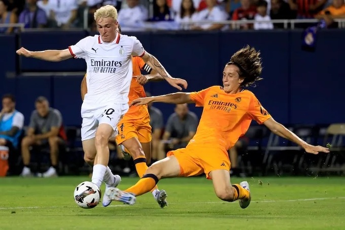 Trung vệ trẻ Joan Martinez chơi cực hay trong trận Real Madrid gặp Milan.