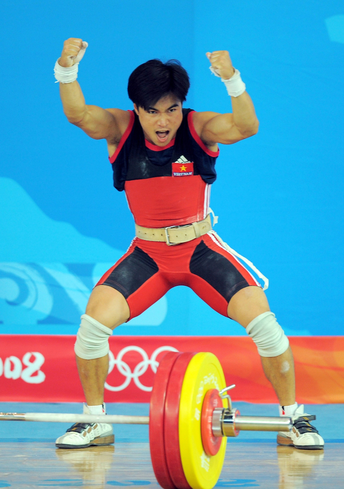 Lực sĩ Hoàng Anh Tuấn giành HCB cho thể thao Việt Nam tại Olympic 2008