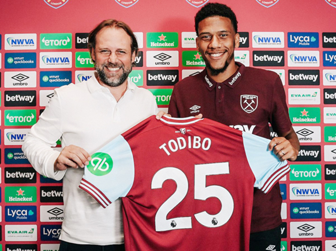 Todibo là tân binh thứ 7 của West Ham trong hè này