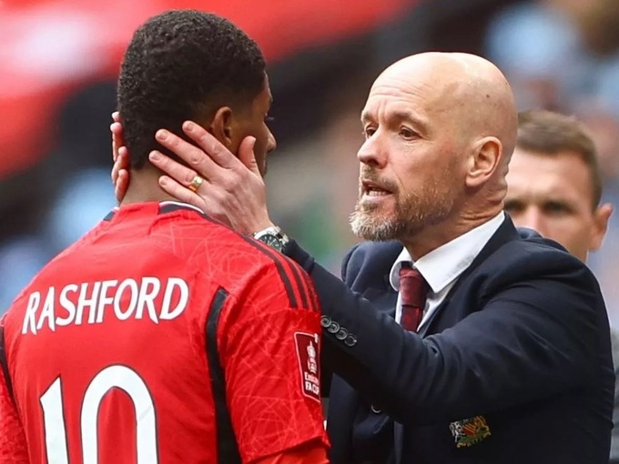 HLV Ten Hag nên thôi nuông chiều Rashford