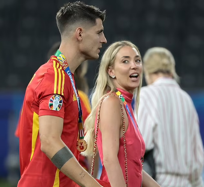 Morata và vợ chia tay nhau