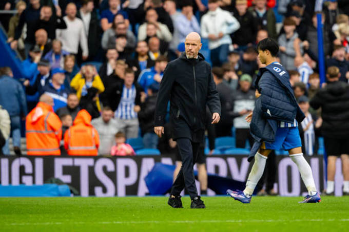 Ten Hag đang phải chịu áp lực khi MU thua Brighton