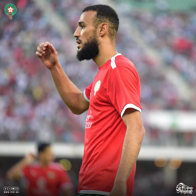 Mazraoui đang chơi hay ở ĐT Morocco 