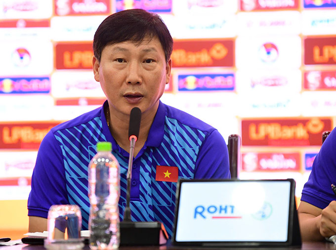 HLV Kim Sang Sik muốn cùng ĐT Việt Nam thắng Thái Lan 