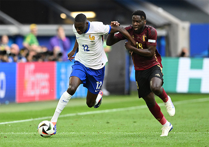 Kolo Muani trở thành người hùng của Les Bleus