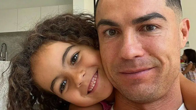 Ronaldo và con gái Alana Martina