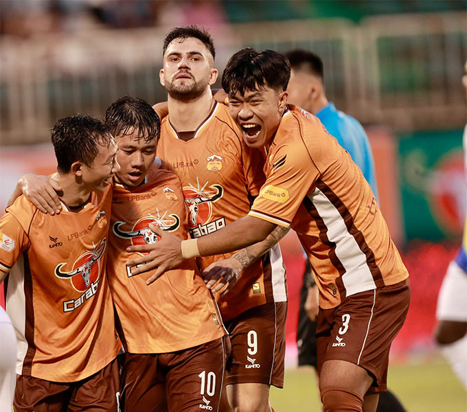 HAGL khiến cả V.League phải "ngả mũ" với màn trình diễn ấn tượng sau 2 vòng đầu tiên - Ảnh: Trần Minh 