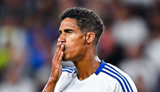 Varane cân nhắc giải nghệ