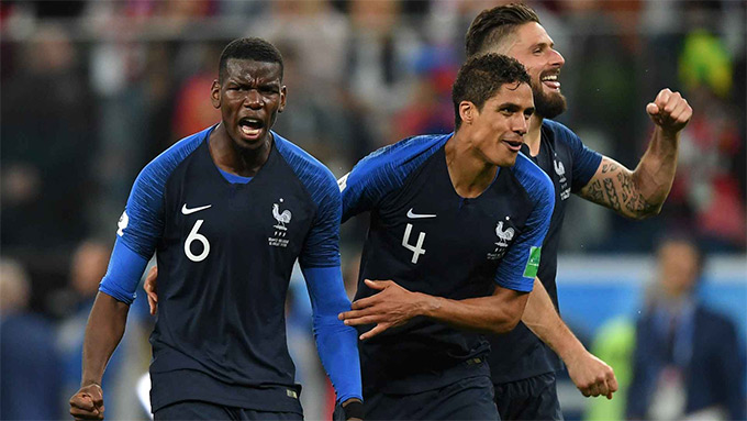 Varane đã nghỉ hưu, sắp tới có lẽ đến lượt Pogba