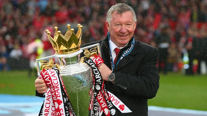 Sir Alex mong muốn các CĐV MU hãy kiên nhẫn với các HLV