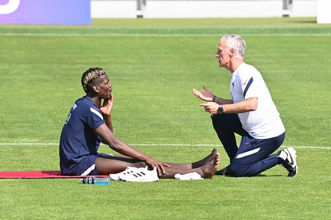 HLV Didier Deschamps vẫn luôn ủng hộ Pogba