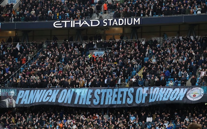 Sự hả hê của fan Man City khi tôn vinh các luật sư của mình