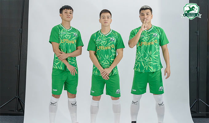 Bộ 3 Lê Minh Bình, Mạch Ngọc Hà và Đinh Thanh Bình - Ảnh: Ninh Bình FC 