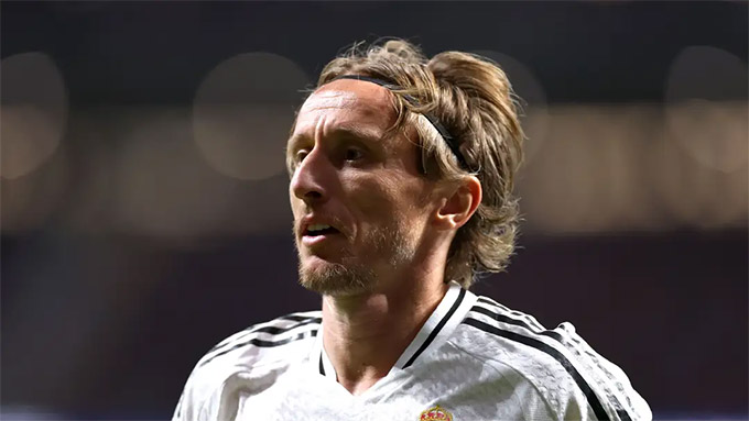 Dấu ấn thời gian trên gương mặt Modric chứ không phải ở đôi chân tài hoa của anh