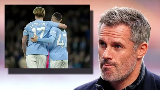 Carragher tin rằng Liverpool cần có mẫu ngôi sao như Foden hay De Bruyne