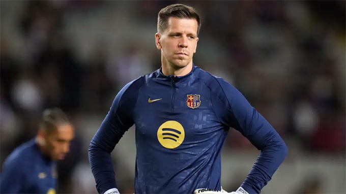 Szczesny can tâm sắm vai dự bị tại Barca