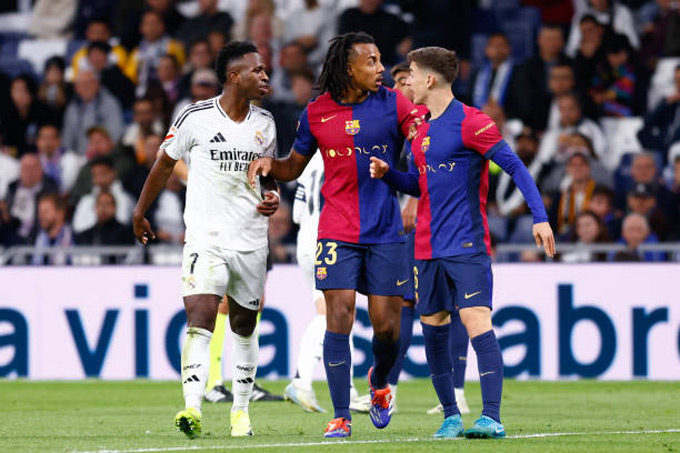 Vinicius thường xuyên có những tranh cãi không đáng có với cầu thủ Barca