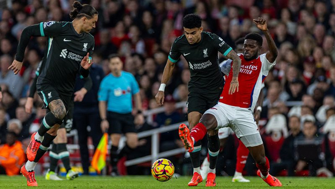 Arsenal và Liverpool chia điểm, phản ánh điểm yếu và điểm mạnh