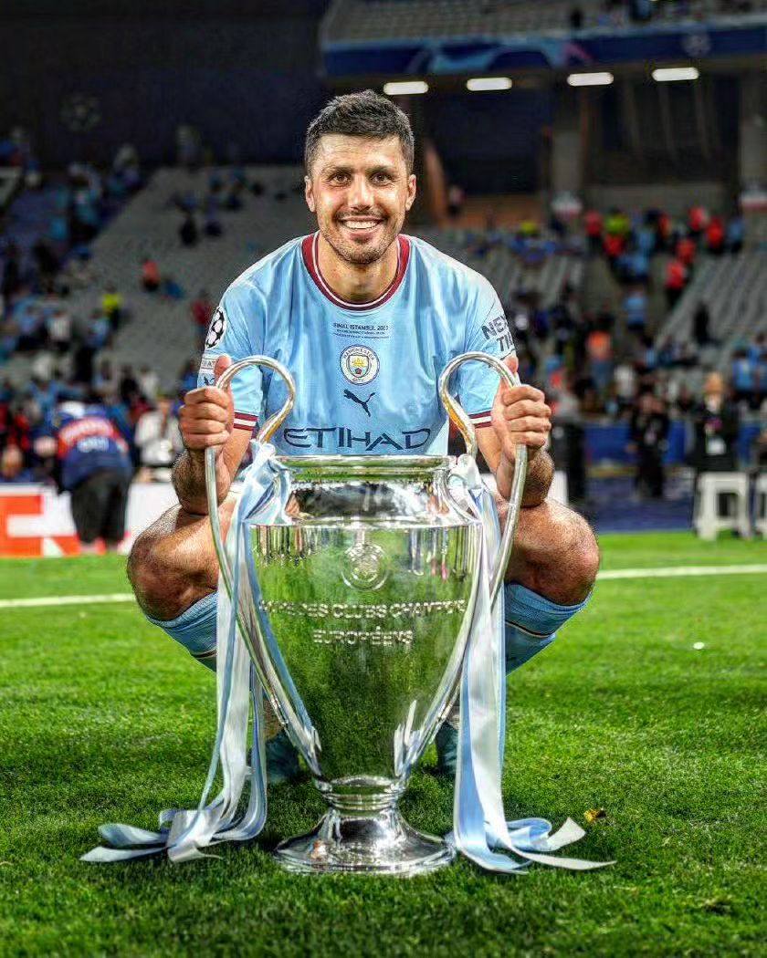 Vô địch Champions League, Premier League và FA Cup nhưng Rodri không được trao QBV 2023