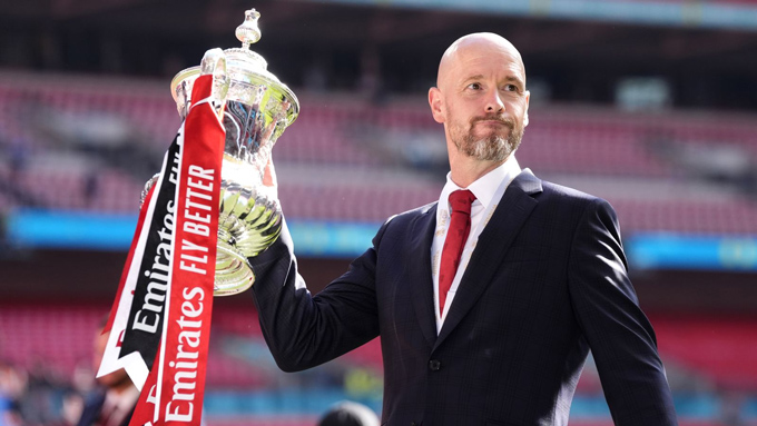 Ten Hag đã cùng MU vô địch FA Cup mùa trước