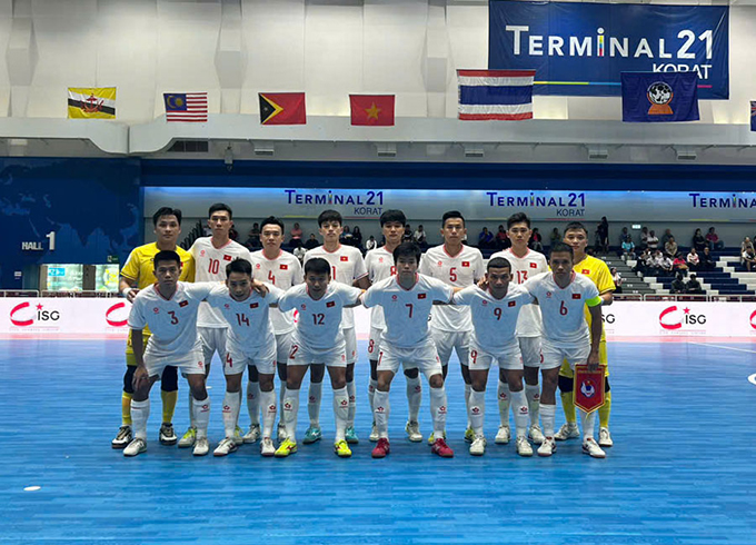 ĐT futsal Việt Nam sớm vào bán kết 