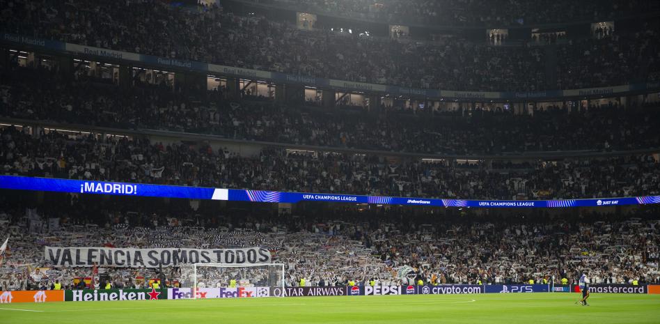 Sân Santiago Bernabeu là một nồi áp suất đang ninh nấu chính Real Madrid