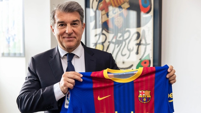 Logo của tập đoàn Nike sẽ tiếp tục gắn trên ngực áo của Barca đến năm 2038