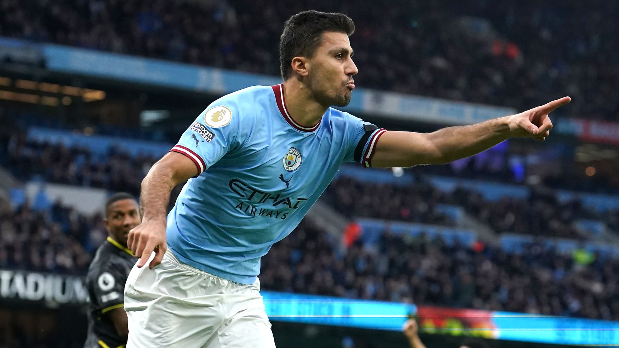 Ngay cả mất Rodri, Man City vẫn có một hàng tiền vệ giàu kinh nghiệm và tài năng nhưng chưa ăn ý